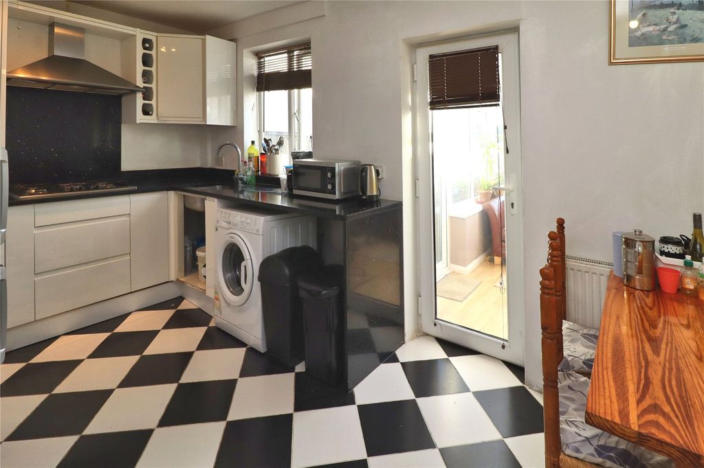 Property photo 2 of 13 Picture No. 09