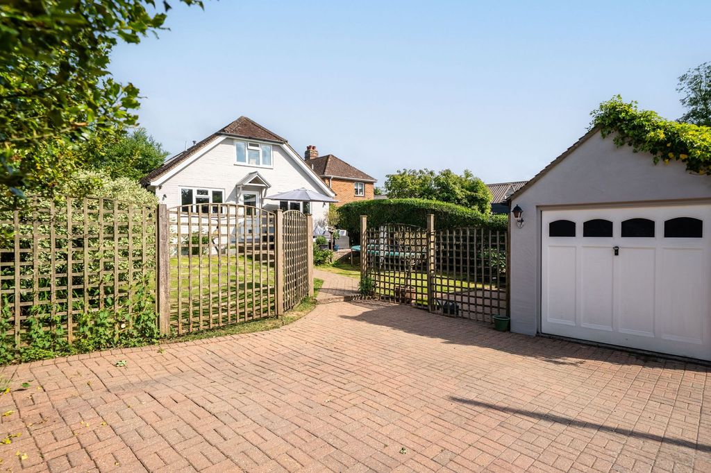 Property photo 1 of 21