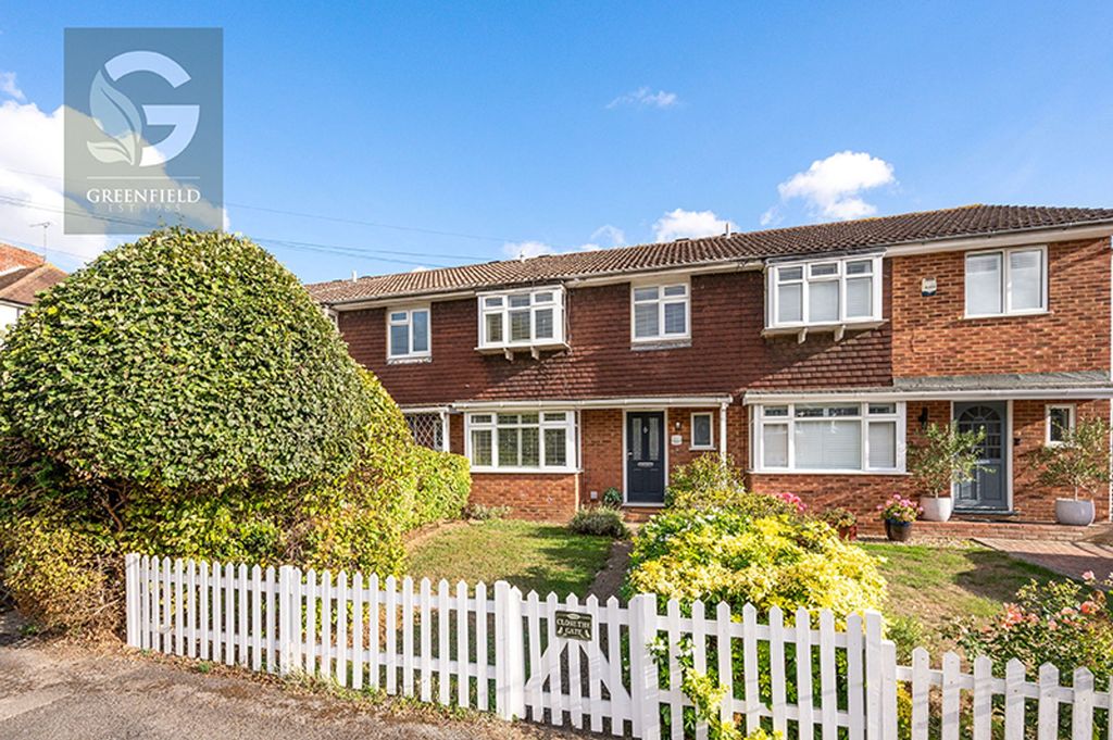 Property photo 1 of 14 Huntsmoor Road, Ewell, Epsom, Surrey, Kt19 0Jh