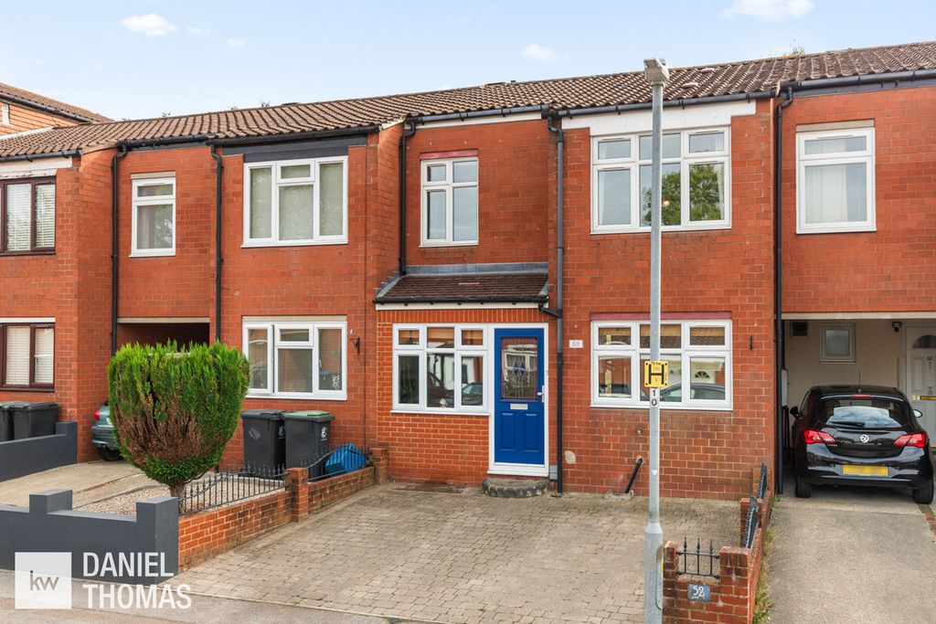 Property photo 1 of 29