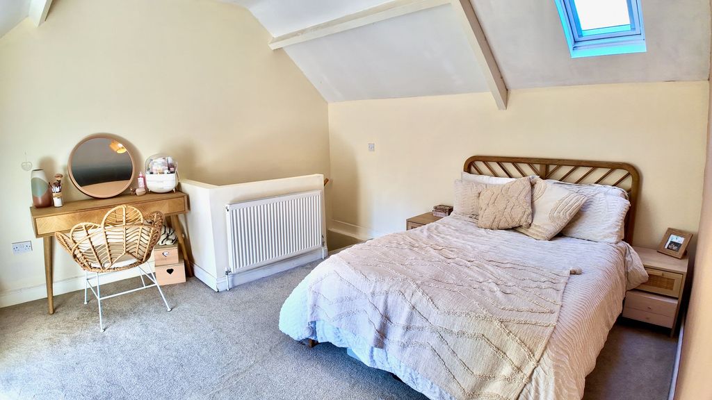 Additional image 25 of 4 bed semi-detached house for saleHillside Road, Crumlin NP11