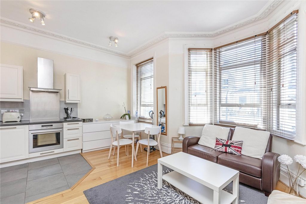 Property photo 1 of 10 Picture No. 01