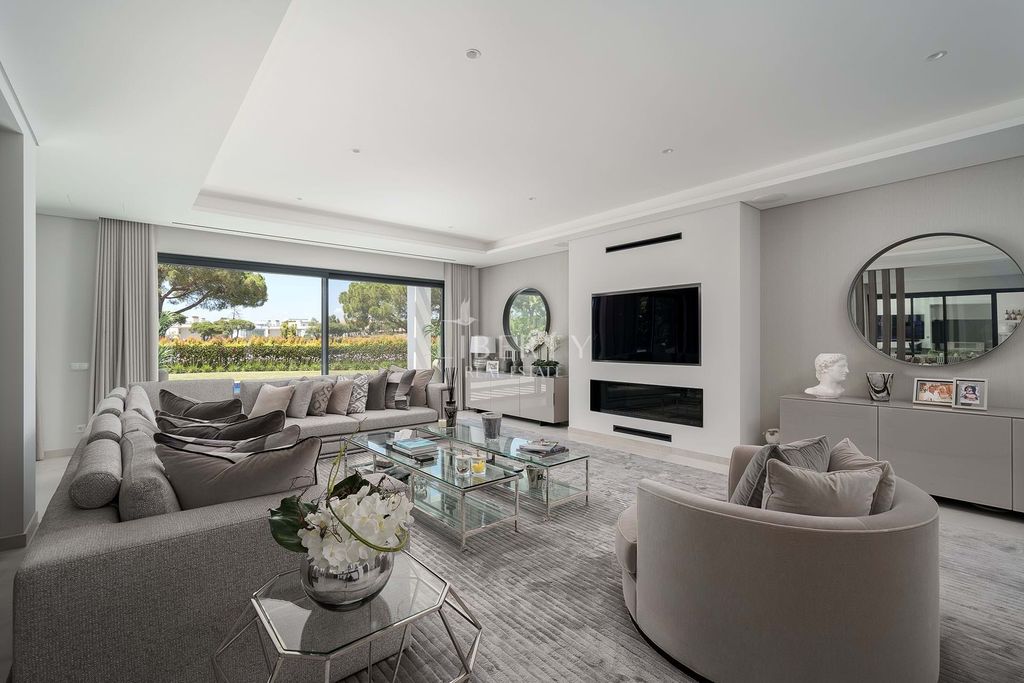 Property photo 2 of 30