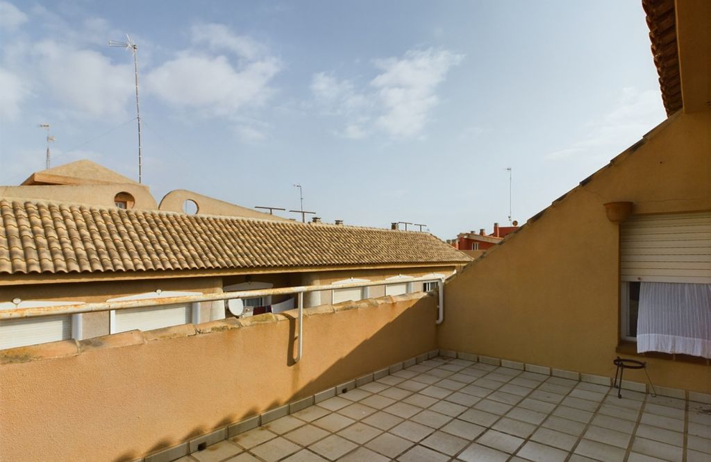 Property photo 1 of 35
