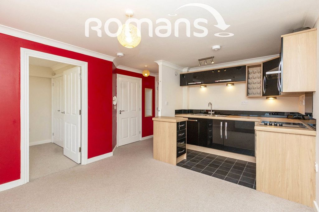 Property photo 2 of 9 Photo