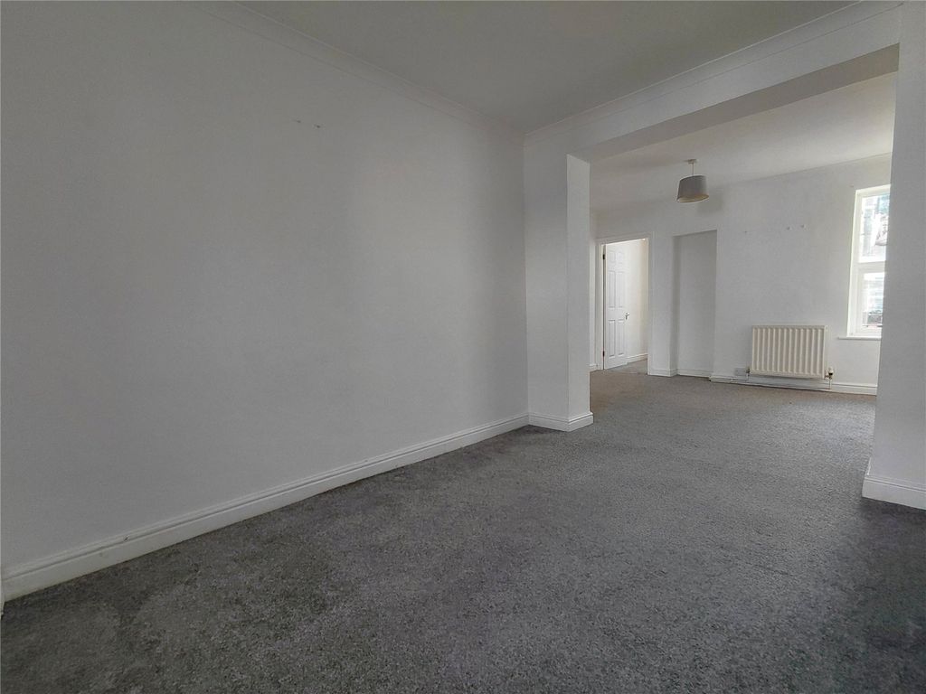 Property photo 3 of 12 Picture No. 28