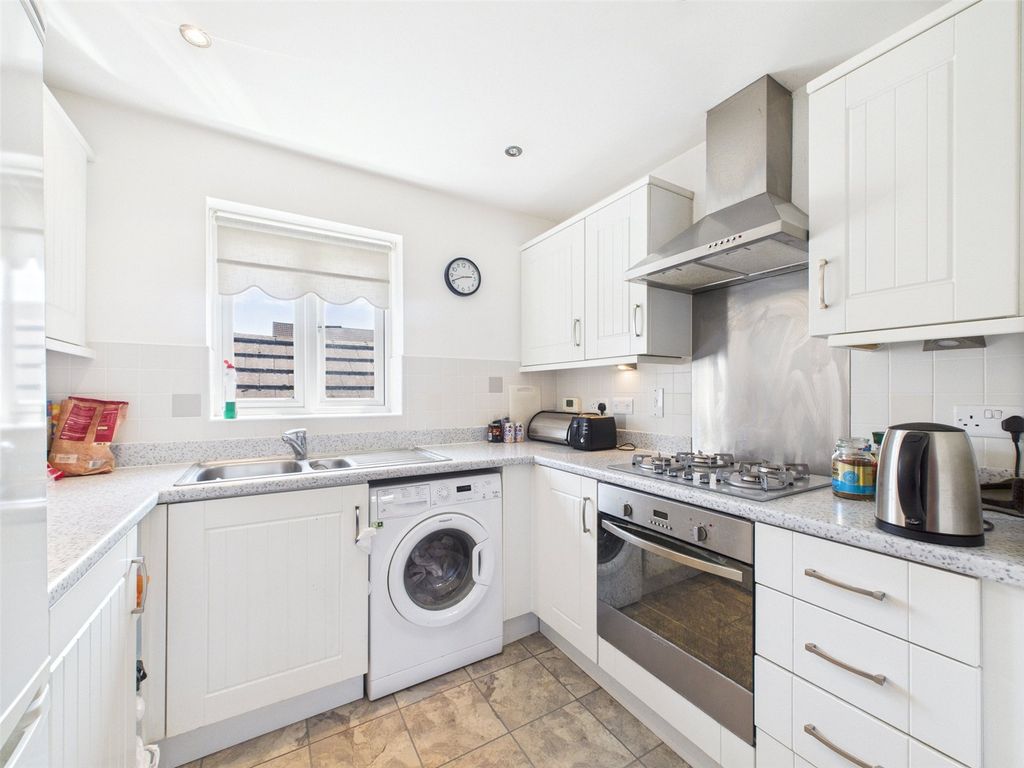 Property photo 3 of 9 Picture No. 18