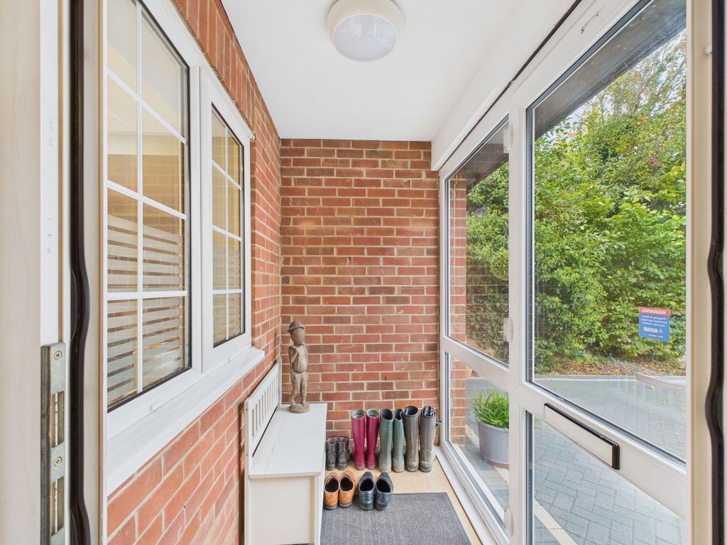 Property photo 2 of 25