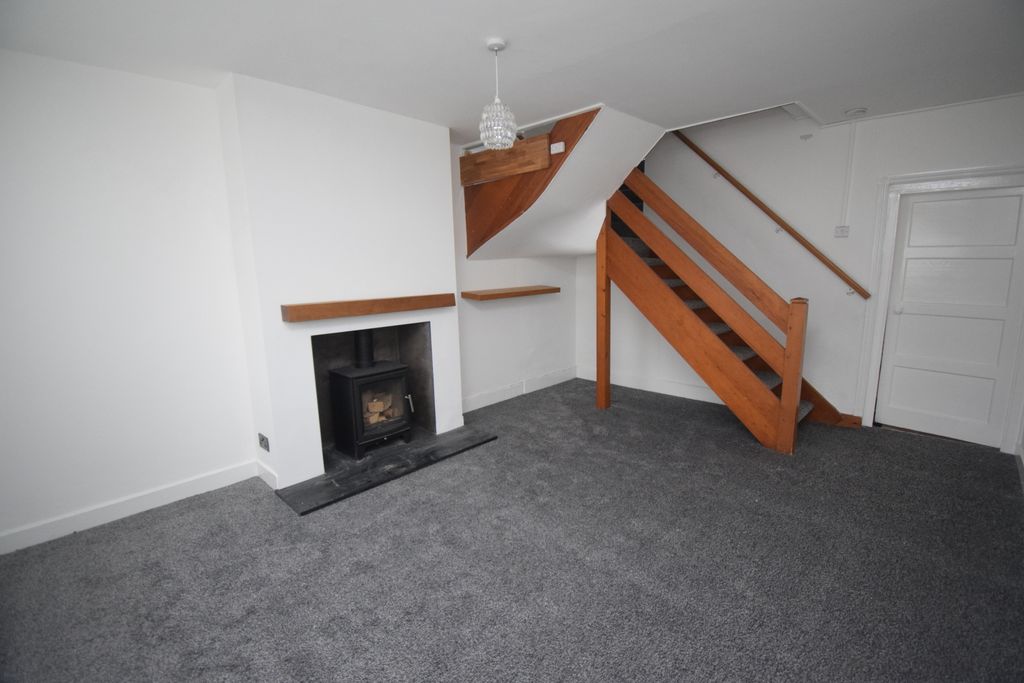 Property photo 2 of 12 Living Room