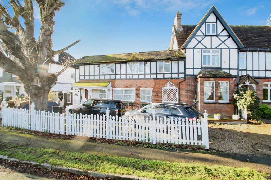 Property photo 1 of 25