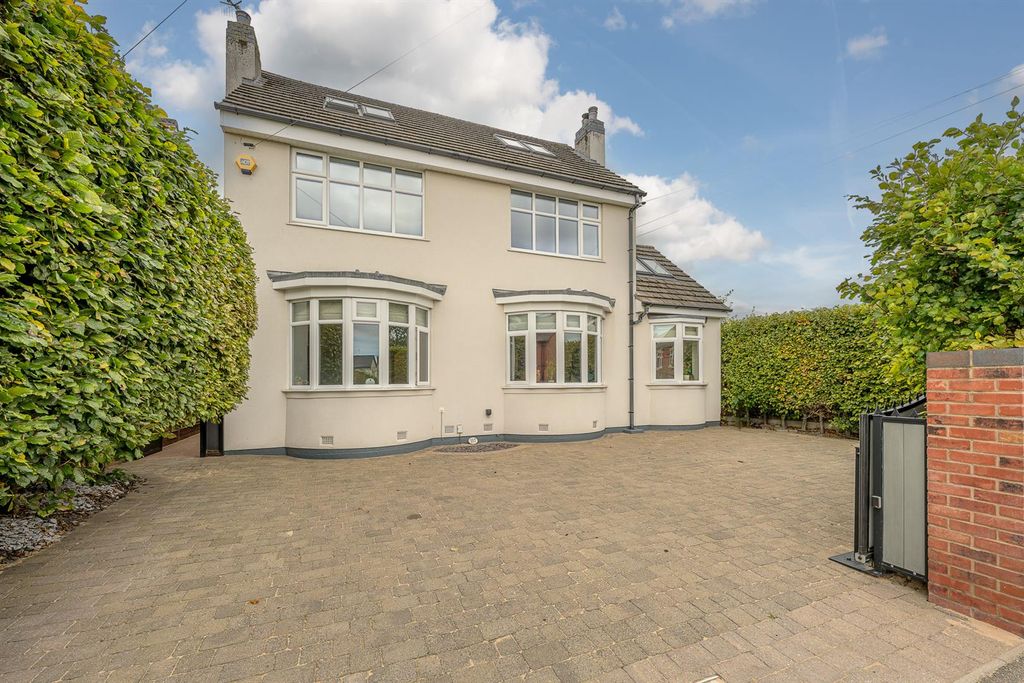 Property photo 1 of 49