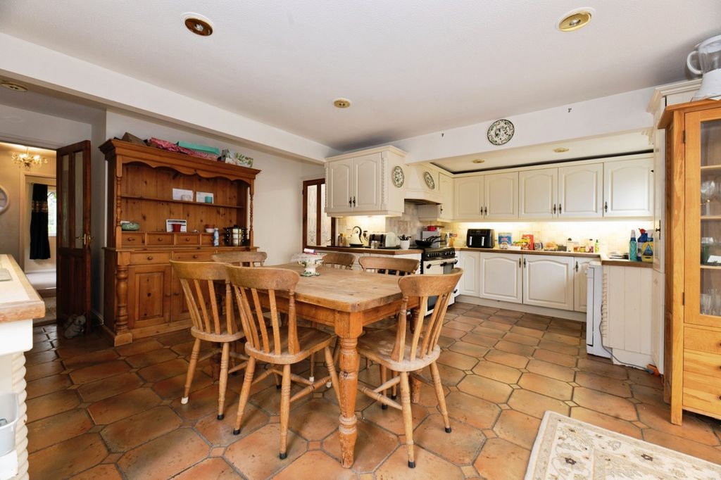 Property photo 1 of 19 Picture No. 22