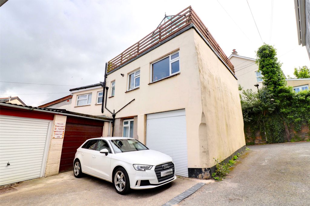 Property photo 1 of 15 Picture No. 02