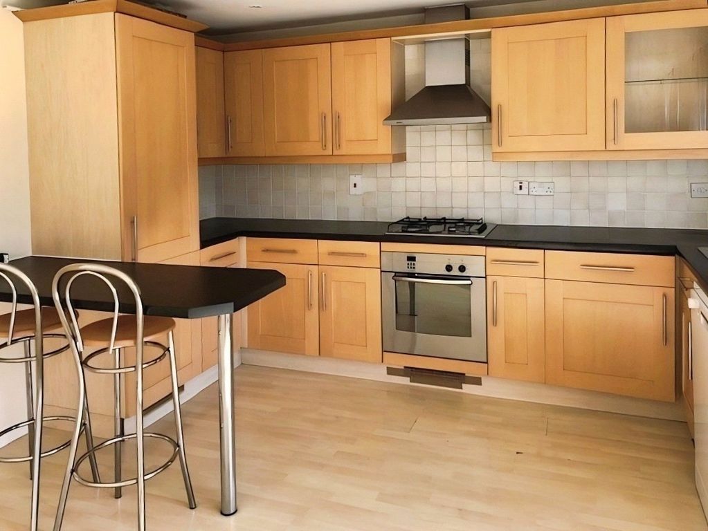 Property photo 2 of 13 Picture No. 27