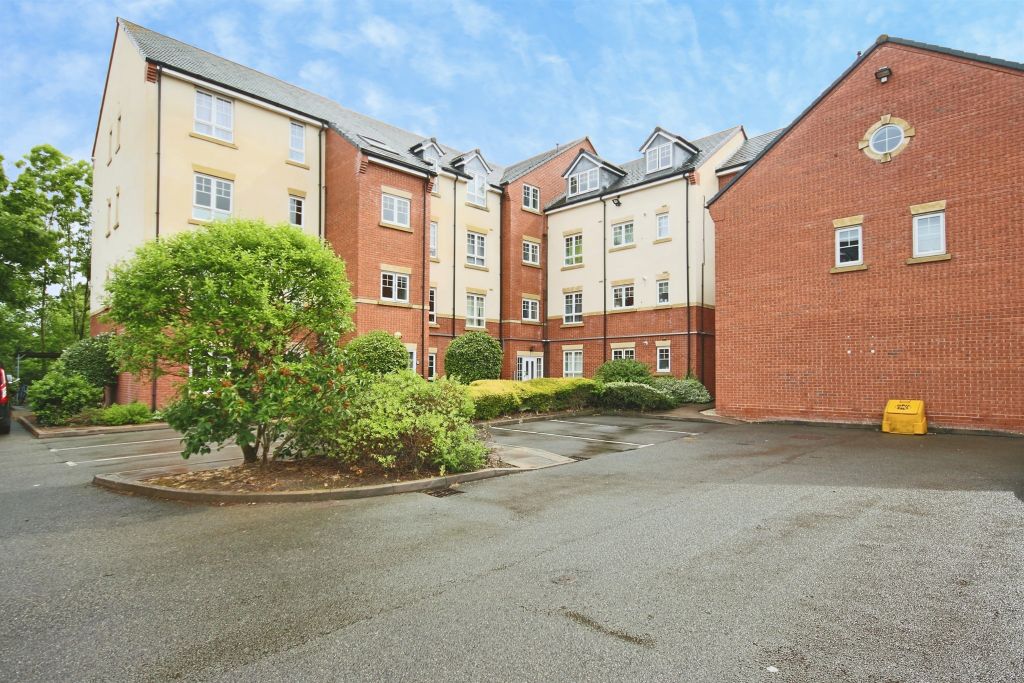 Property photo 1 of 16