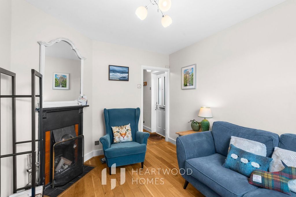 Property photo 3 of 18
