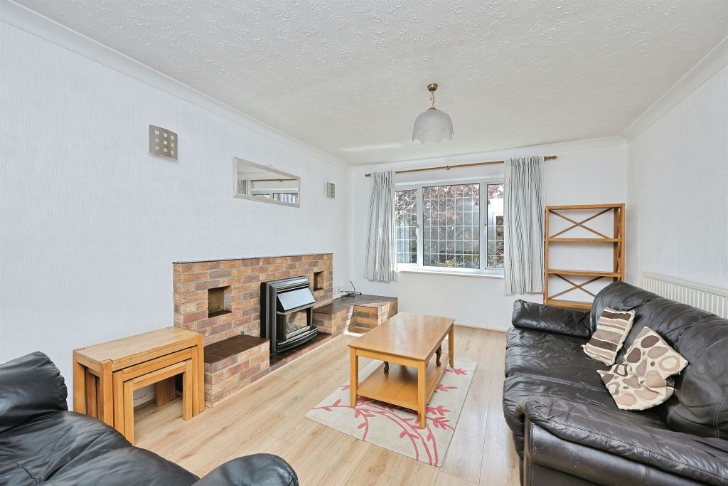 Property photo 2 of 21