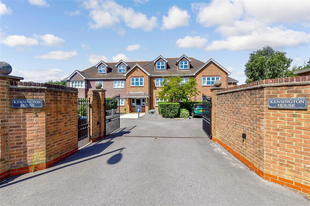 Property photo 1 of 12 External Lifestyle Photograph