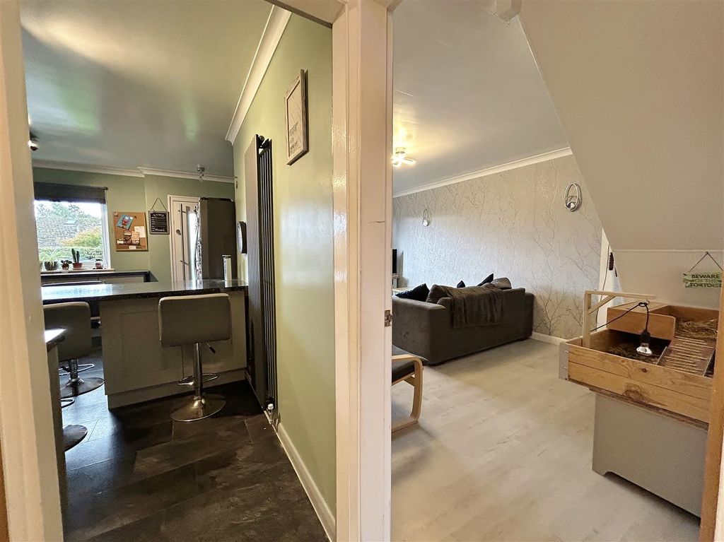 Property photo 3 of 25 Lounge Kitchen Diner