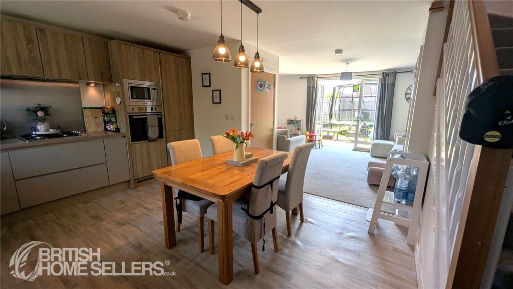 Property photo 3 of 12 Picture No. 06