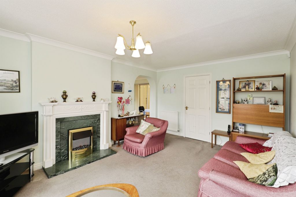 Property photo 3 of 16
