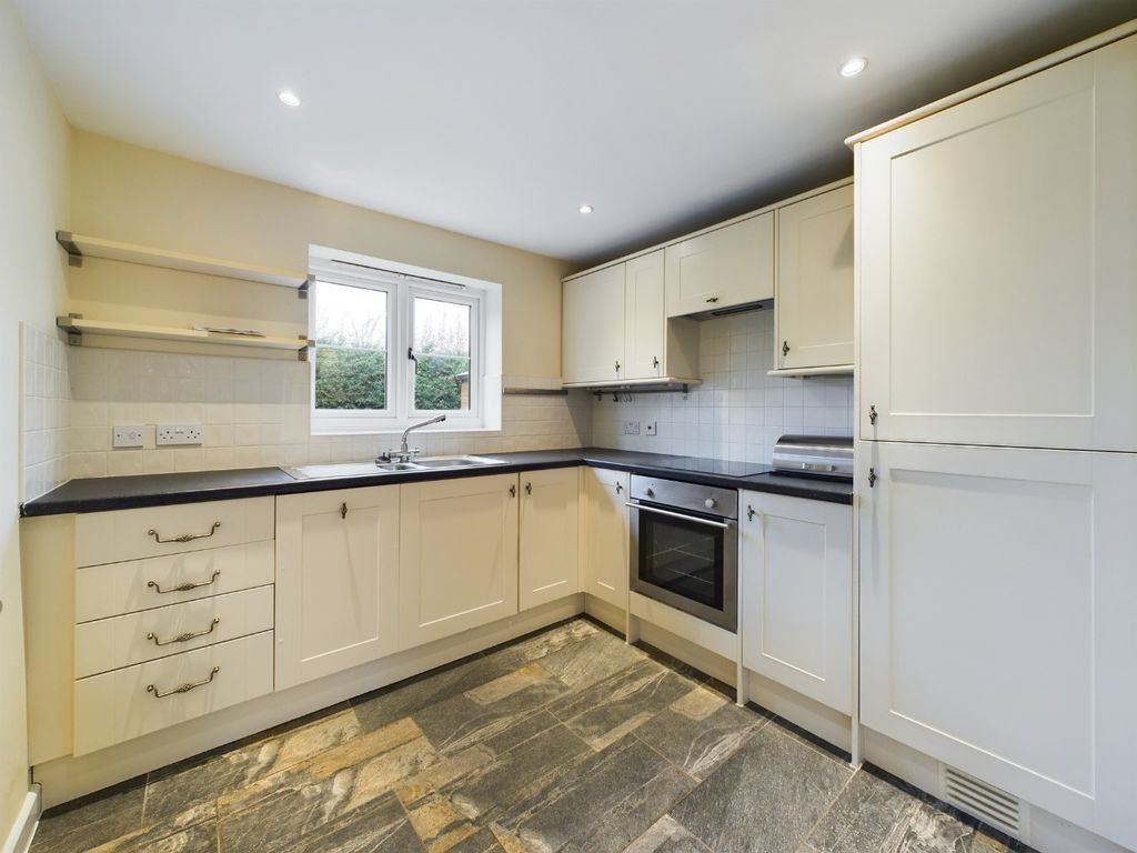 Property photo 2 of 14 1230734