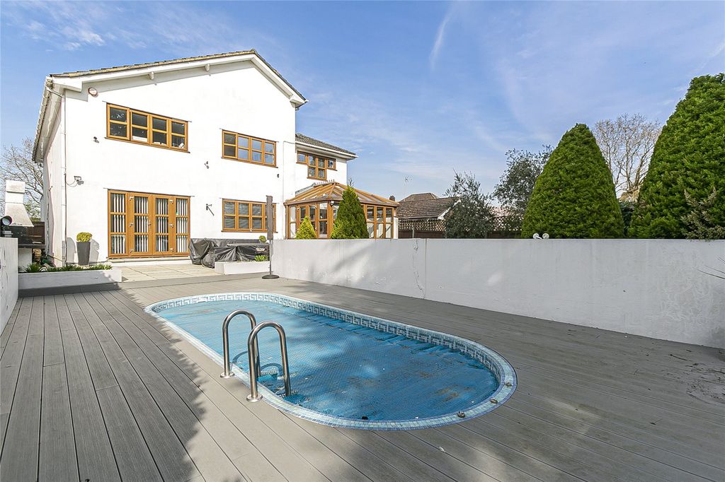 Property photo 2 of 22 Picture No. 53