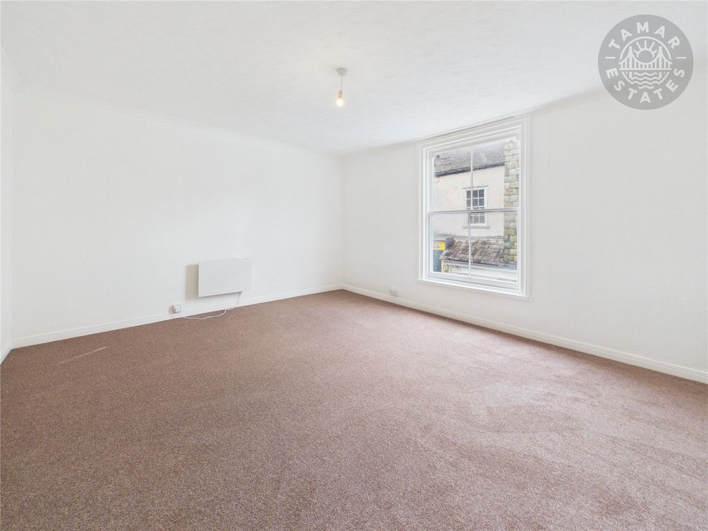 Property photo 2 of 9 Lounge/Dining Room