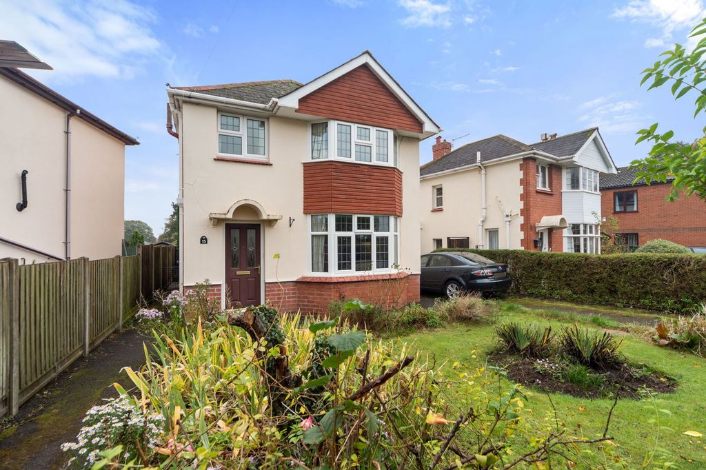 Property photo 1 of 12