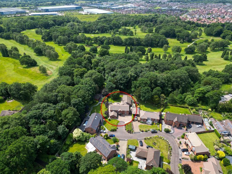 Property photo 2 of 44 Photo 51