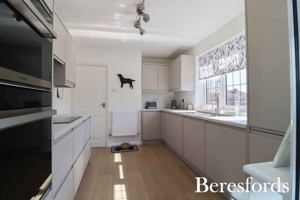 Property photo 3 of 15 Picture No. 09