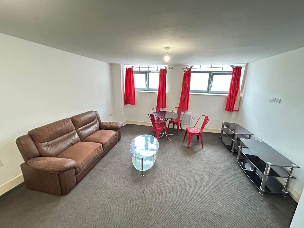 Property photo 2 of 14 Whatsapp Image 2026-04-27 At 16