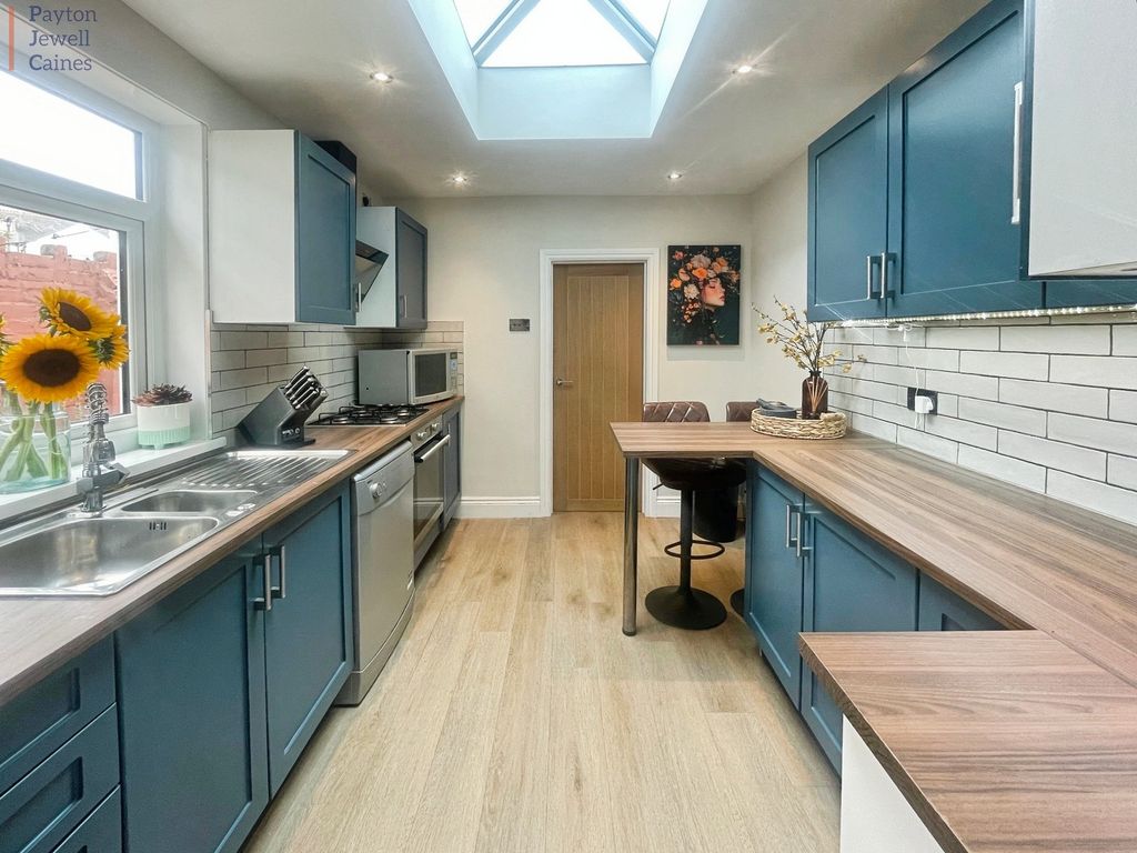 Property photo 2 of 21 Not Specified