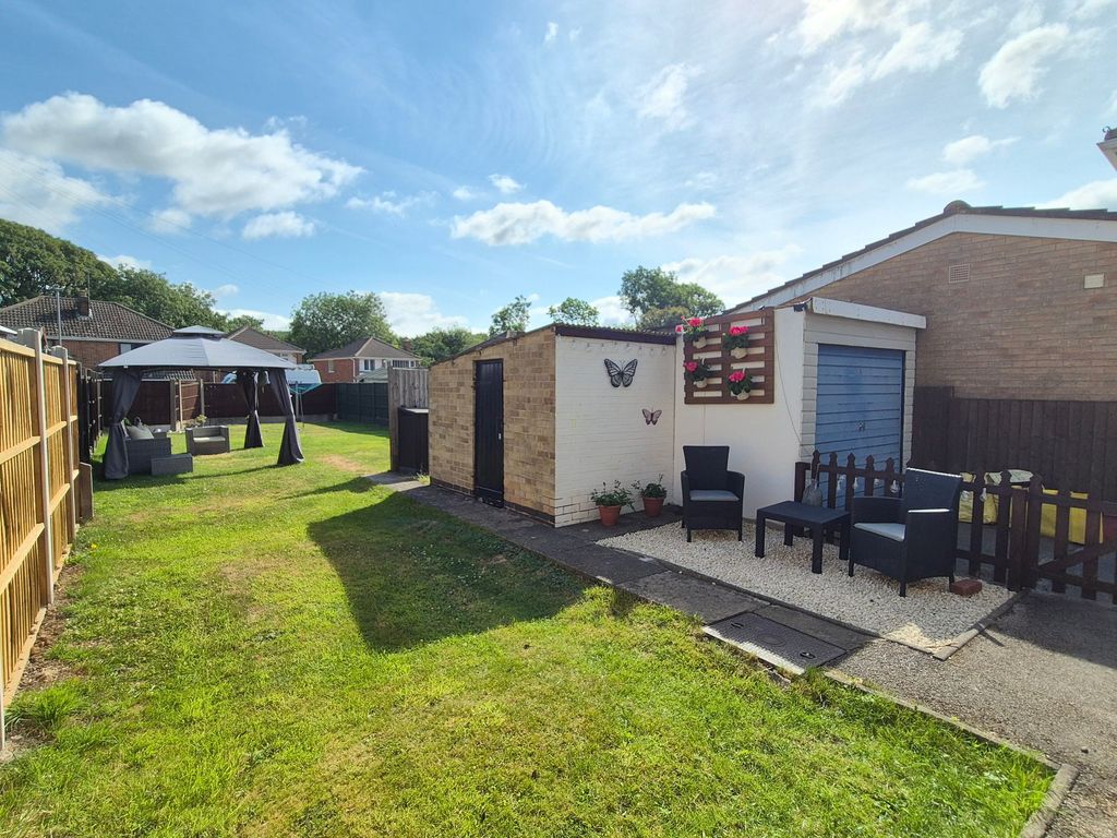 Property photo 2 of 15