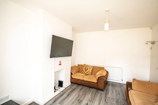 Property photo 2 of 30