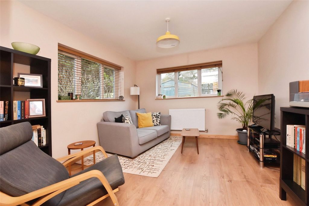 Property photo 3 of 19 Living Room