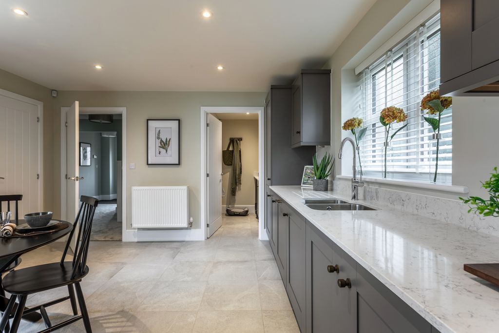 Property photo 1 of 21 Kitchen