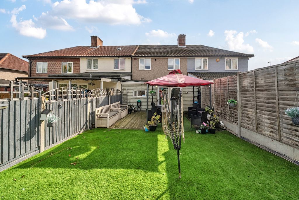 Property photo 3 of 15 1536416-4-1A15532...
