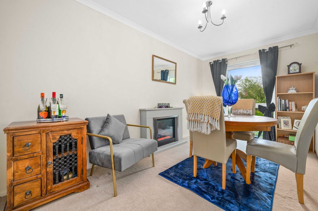 Property photo 3 of 19