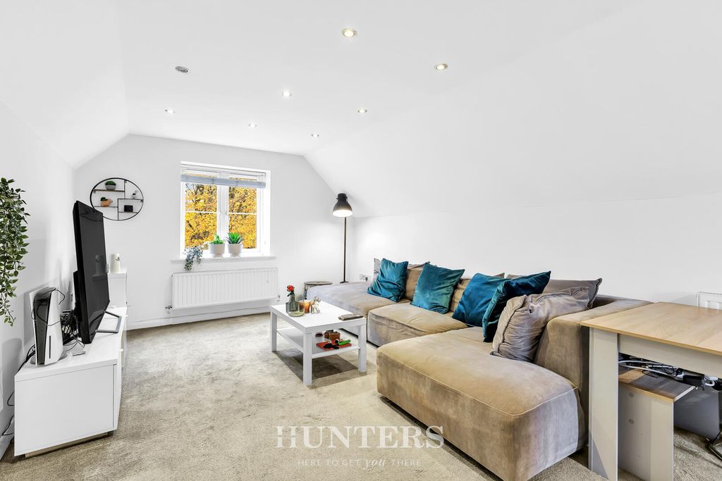 Property photo 2 of 17 Living Room