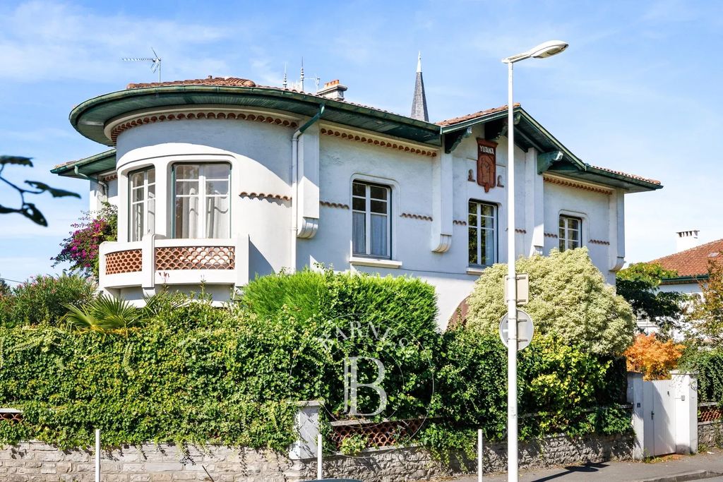 Property photo 3 of 23