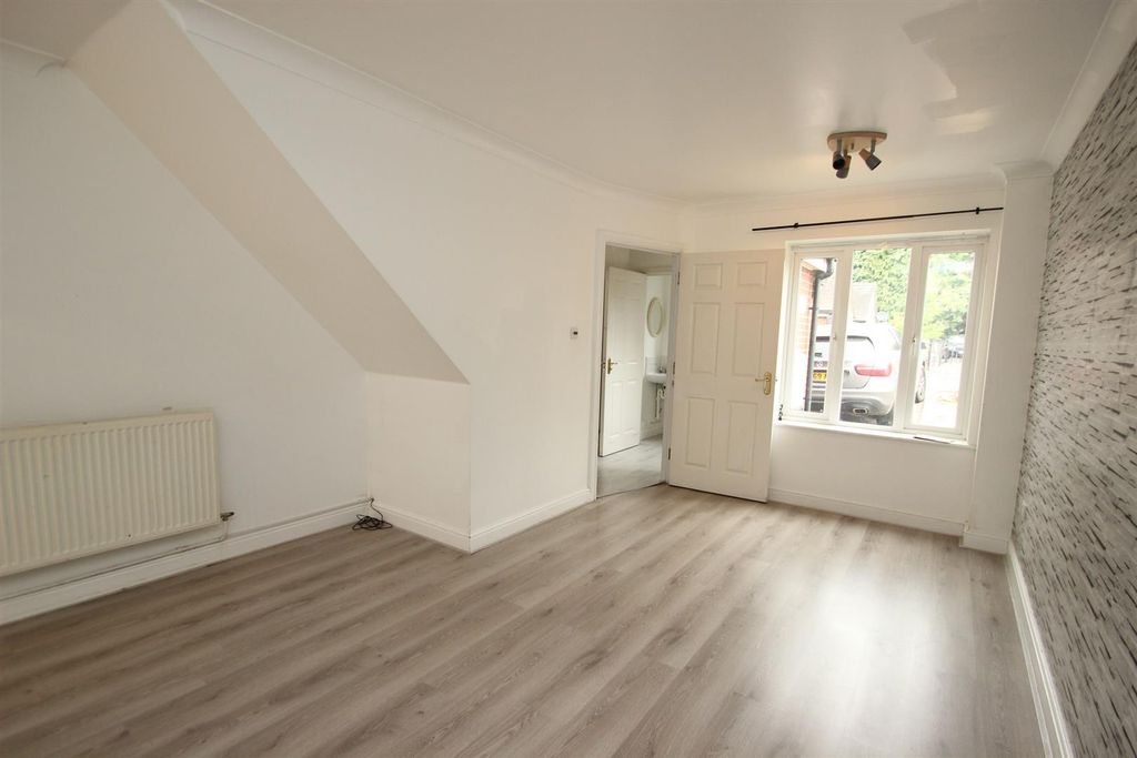Property photo 3 of 15 3.Jpg