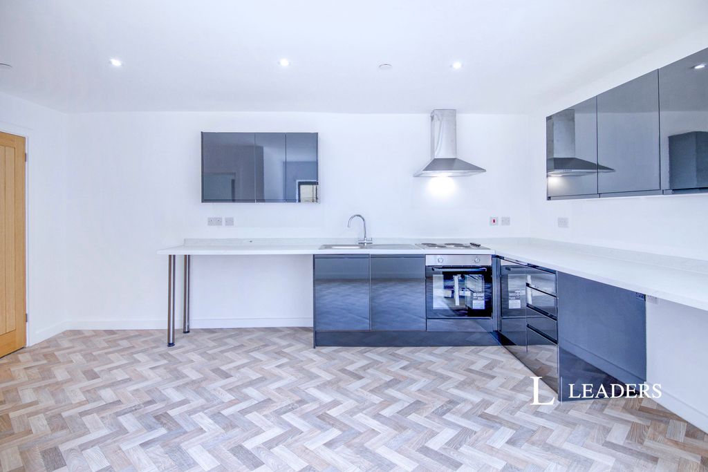 Property photo 2 of 13 Kitchen