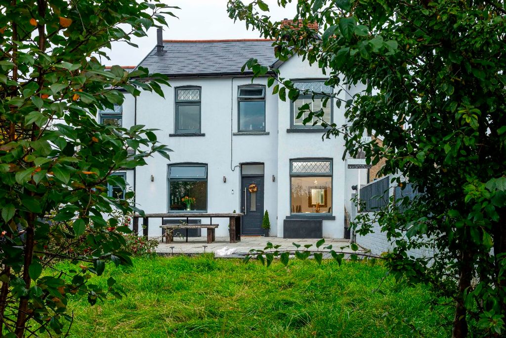 Property photo 1 of 48