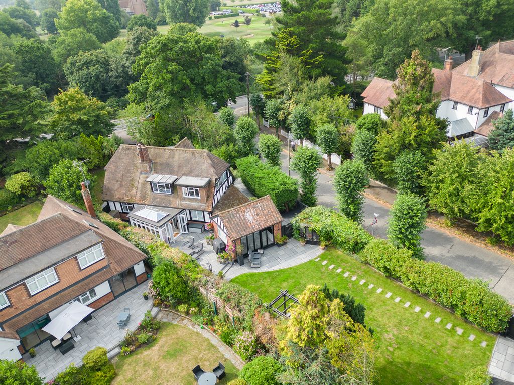 Property photo 2 of 50