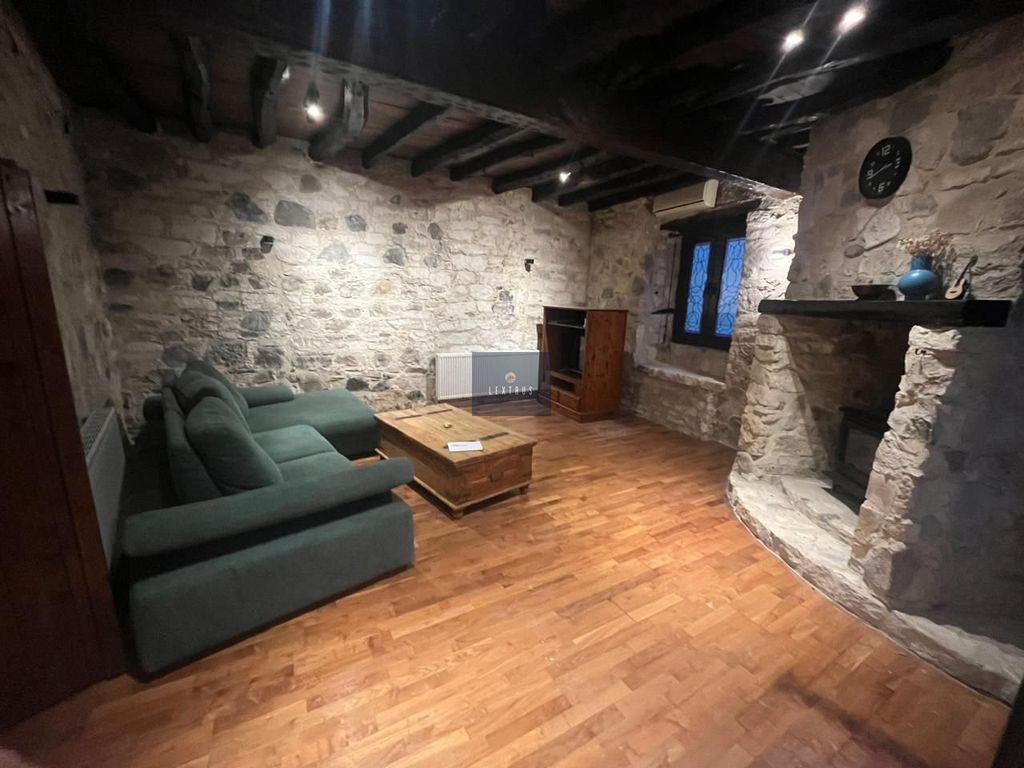 Property photo 2 of 26