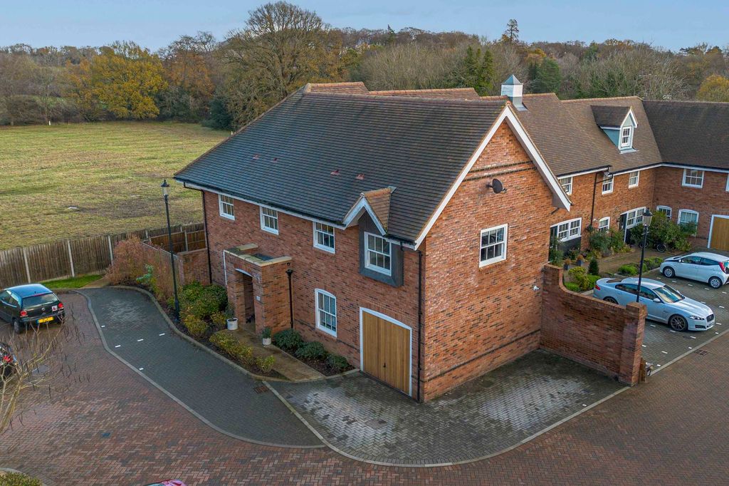 Property photo 3 of 24