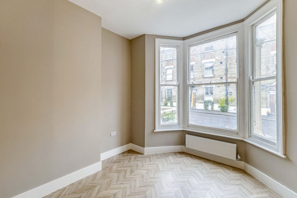 Property photo 1 of 13 110107_3A Ostade ...