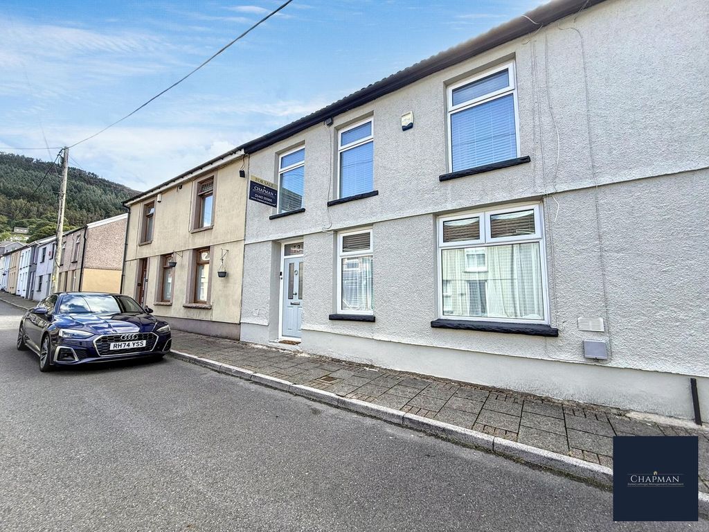 Property photo 1 of 25