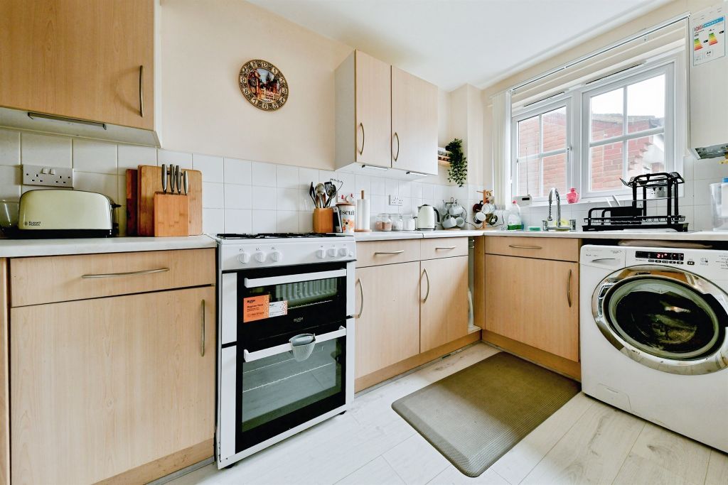 Property photo 3 of 11